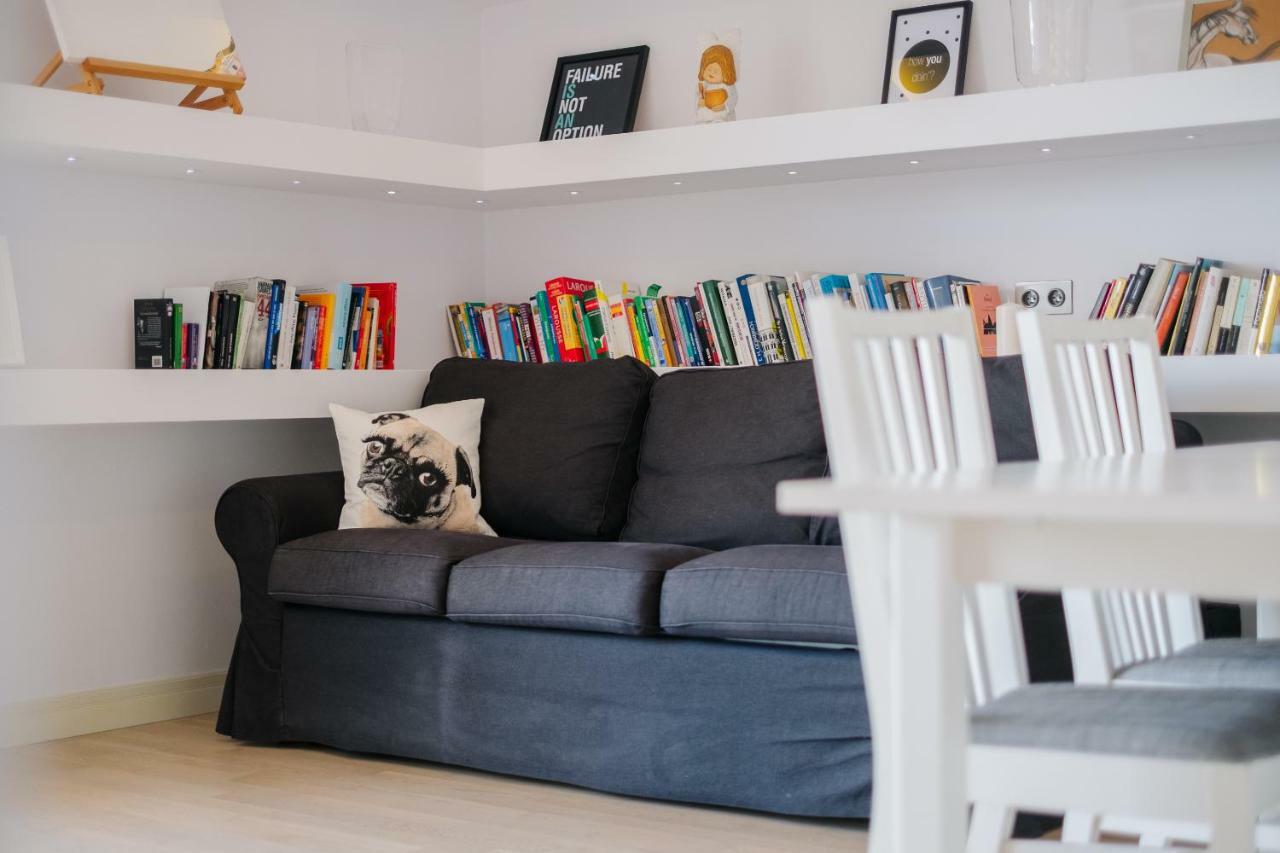 Modern Apartment Across The Ponds Varsovie Extérieur photo